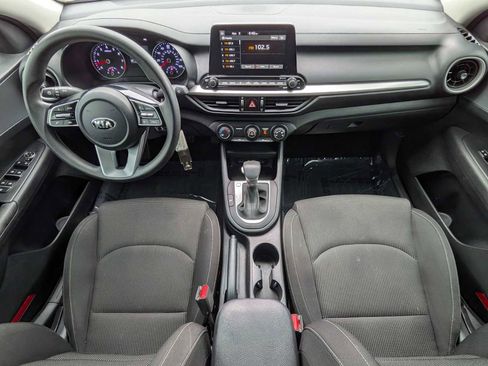 Used 2020 Kia Forte LXS FWD image 18