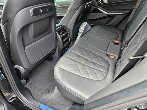 New 2026 BMW X5 xDrive40i w/ M Sport Package AWD/4WD image 15