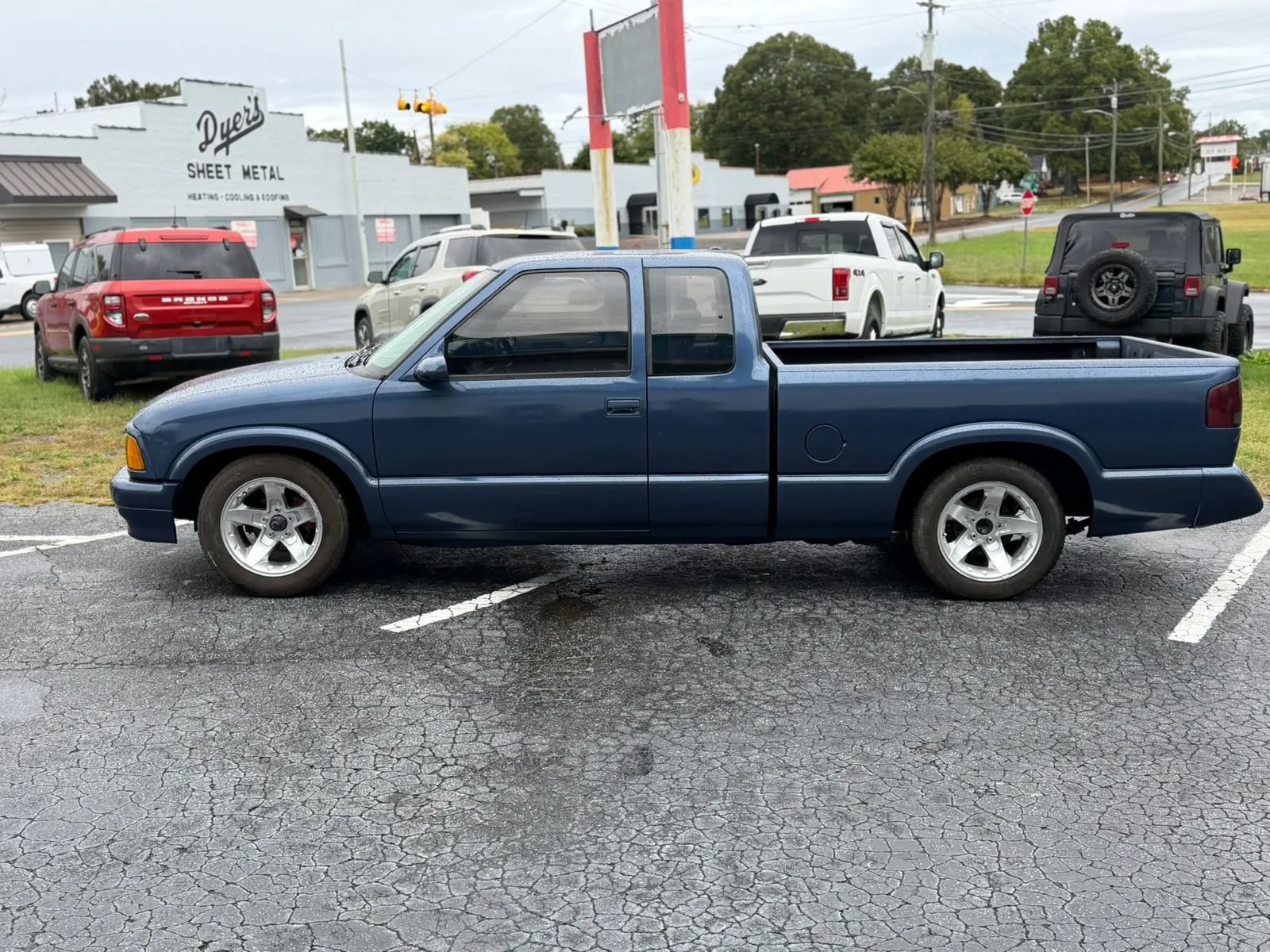 Used 1995 Chevrolet S10 Pickup LS RWD image 8