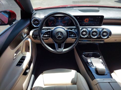Used 2019 Mercedes-Benz A 220 4MATIC image 10