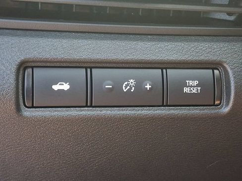 Used 2023 Nissan Altima 2.5 SR FWD image 25