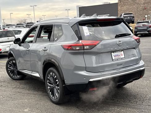 New 2025 Nissan Rogue Platinum w/ Tech Package AWD/4WD image 26