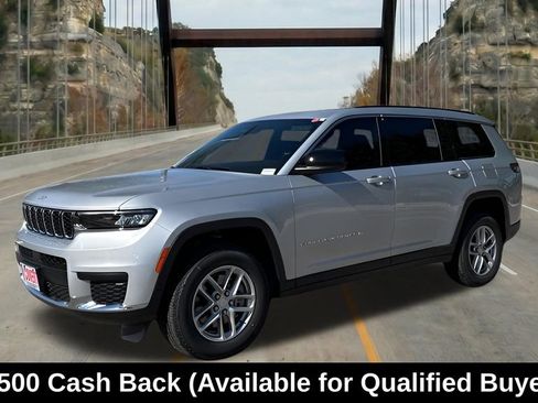 New 2025 Jeep Grand Cherokee L Laredo w/ Luxury Tech Group I RWD image 3