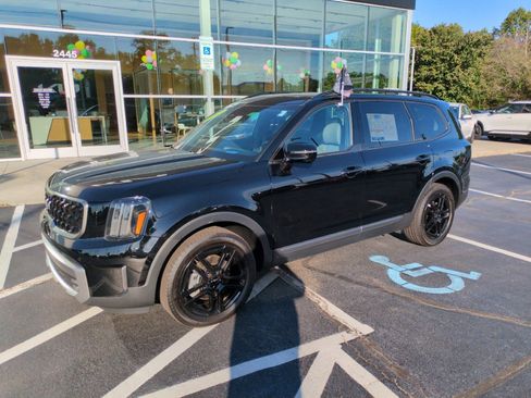 Used 2023 Kia Telluride SX Prestige X-Line AWD/4WD image 3