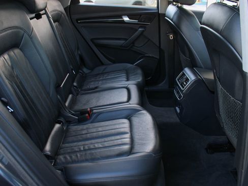 Used 2018 Audi Q5 2.0T Premium Plus w/ Premium Plus Package AWD/4WD image 21