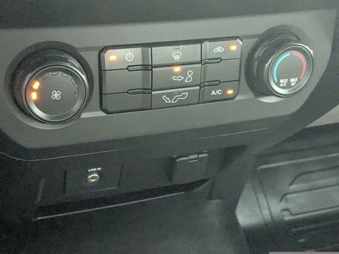 Used 2020 Ford F150 XL image 19