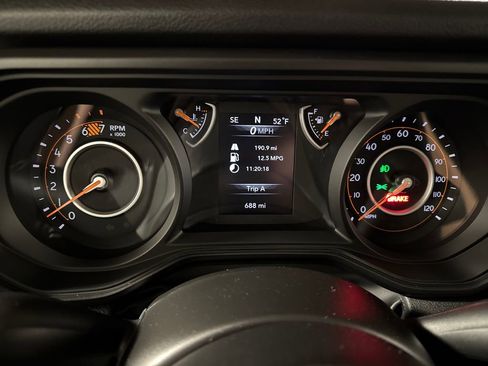 Used 2025 Jeep Wrangler Unlimited Sport AWD/4WD image 24