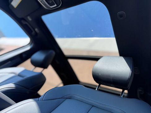 New 2026 Jeep Cherokee Limited AWD/4WD image 13