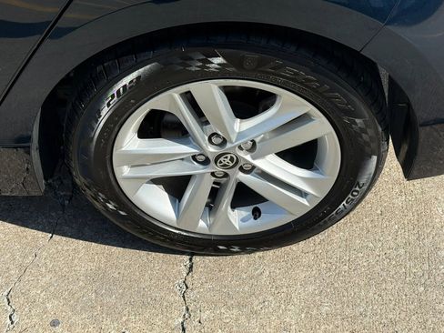 Used 2019 Toyota Corolla SE FWD image 40