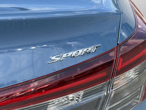 Used 2025 Honda Civic Sport image 31