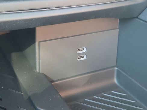 New 2026 Chrysler Pacifica Limited w/ S Appearance Package image 33