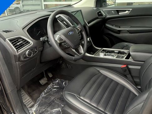 Used 2024 Ford Edge SEL w/ Convenience Package AWD/4WD image 10