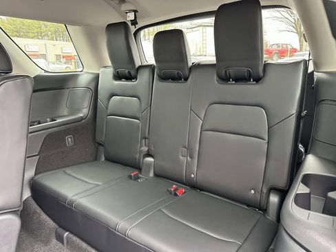 New 2026 Nissan Pathfinder SL image 15