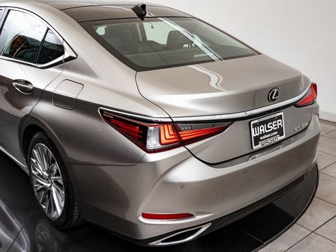 Used 2019 Lexus ES 350 Luxury image 19
