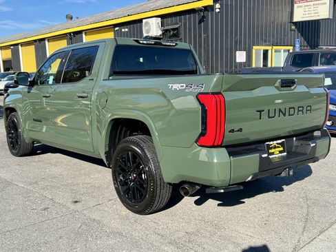 Used 2022 Toyota Tundra SR5 w/ TRD Sport Package AWD/4WD image 8