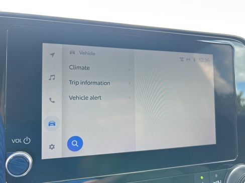 Used 2023 Toyota Highlander L image 40