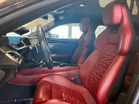 Used 2022 Audi e-tron GT Premium Plus w/ Performance Package image 22