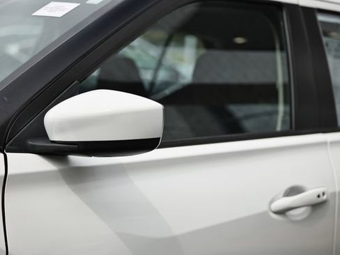 Used 2024 Nissan Kicks SV FWD image 11