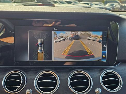 Used 2017 Mercedes-Benz E 300 image 27