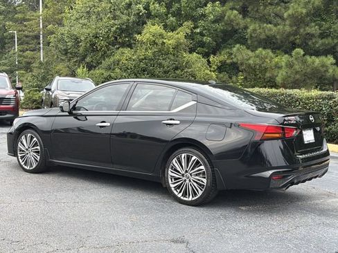 Used 2023 Nissan Altima 2.5 SL FWD image 3