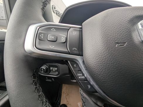 New 2026 RAM 1500 4x4 Crew Cab image 22