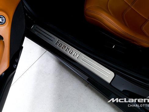 Used 2018 Ferrari 488 GTB RWD image 16