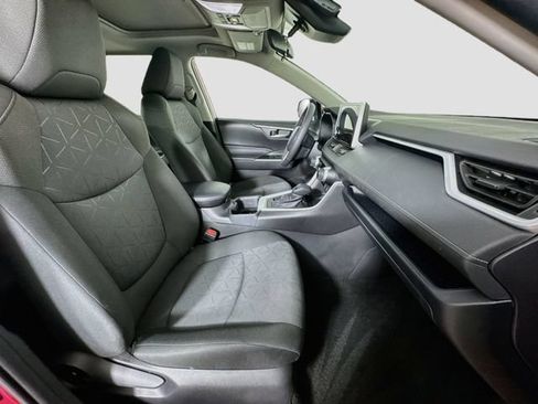 Used 2025 Toyota RAV4 XLE w/ Convenience Package AWD/4WD image 30