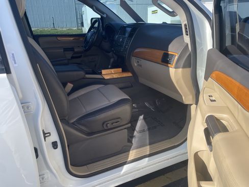 Used 2014 Nissan Armada Platinum w/ Platinum Reserve Package AWD/4WD image 35