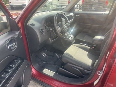 Used 2013 Jeep Patriot Latitude image 13
