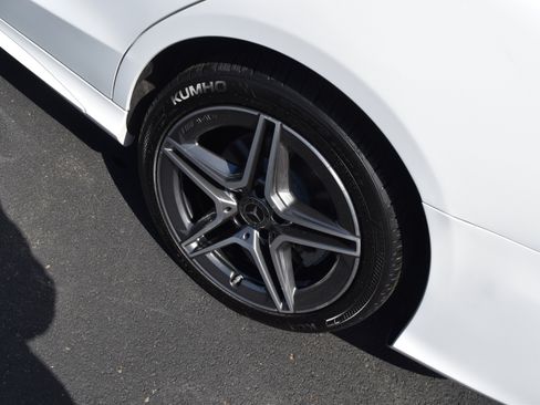 Used 2021 Mercedes-Benz C 300 4MATIC Sedan image 12