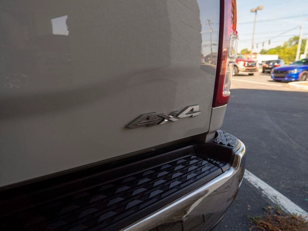 Used 2024 RAM 3500 Big Horn AWD/4WD image 10
