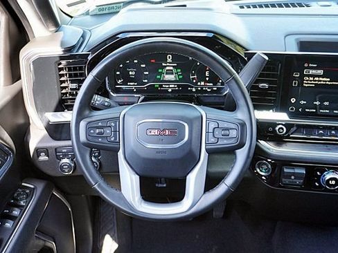 Used 2025 GMC Sierra 1500 SLT AWD/4WD image 33