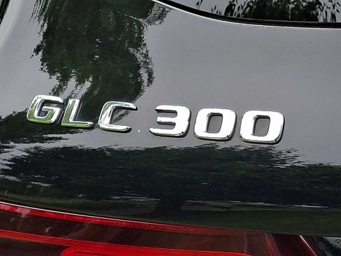 Used 2022 Mercedes-Benz GLC 300 4MATIC image 29
