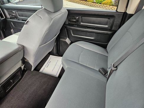 Used 2016 RAM 1500 Express AWD/4WD image 18