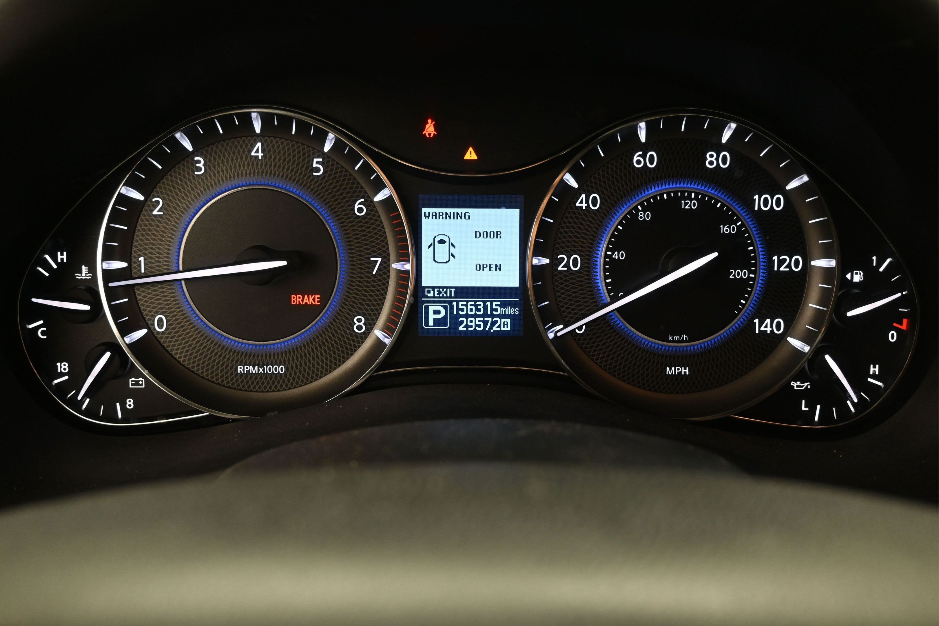 Used 2018 INFINITI QX80 2WD w/ Driver Assistance Package image 16