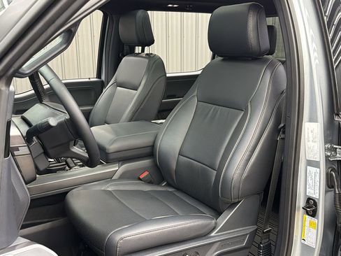 Used 2025 Ford F150 Lariat AWD/4WD image 20