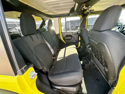 Used 2022 Jeep Wrangler Unlimited Rubicon 4xe image 31