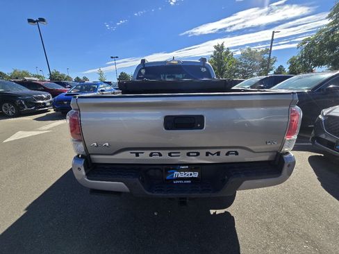 Used 2017 Toyota Tacoma Limited w/ Tow Package AWD/4WD image 4