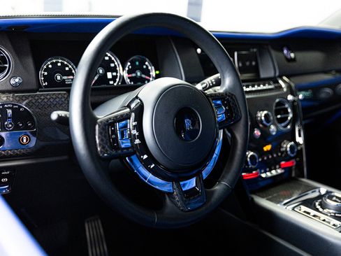 Certified 2023 Rolls-Royce Cullinan Black Badge image 38