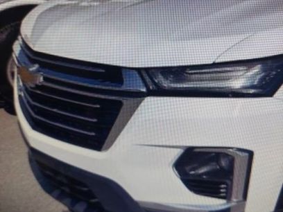 Used 2023 Chevrolet Traverse LT