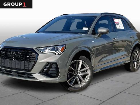 Certified 2025 Audi Q3 2.0T Premium w/ Convenience Package image 1
