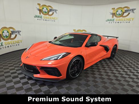 Used 2025 Chevrolet Corvette Stingray Preferred Cpe w/ Z51 Performance Package RWD image 3