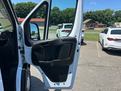 Used 2023 RAM ProMaster 2500 FWD image 15