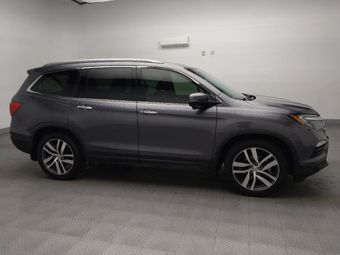 Used 2017 Honda Pilot Touring image 11