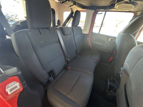 Used 2018 Jeep Wrangler Unlimited Sport S image 25
