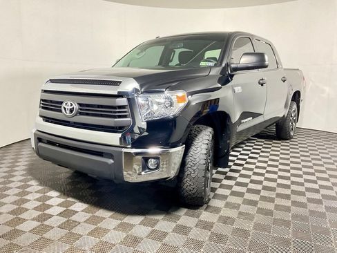 Used 2015 Toyota Tundra SR5 w/ TRD Off Road Package AWD/4WD image 2