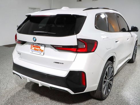 Used 2023 BMW X1 xDrive28i w/ Premium Package AWD/4WD image 7