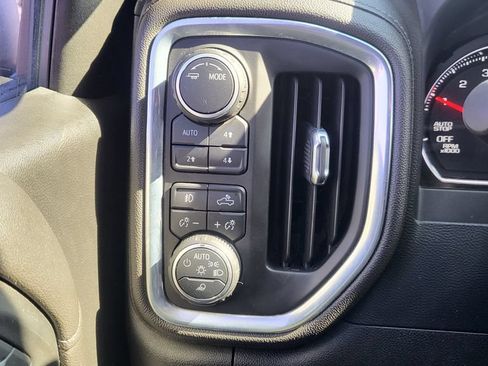Used 2022 Chevrolet Silverado 1500 LTZ AWD/4WD image 31