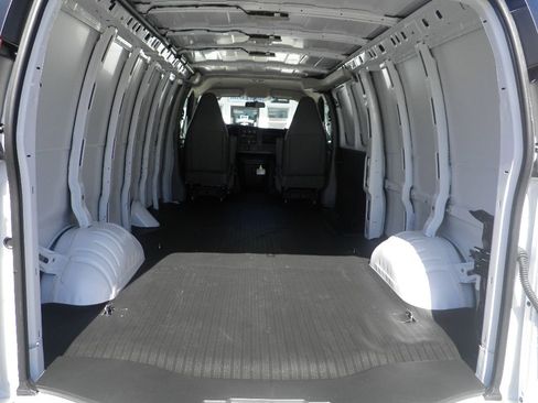 New 2025 Chevrolet Express 3500 Extended w/ Driver Convenience Package RWD image 23