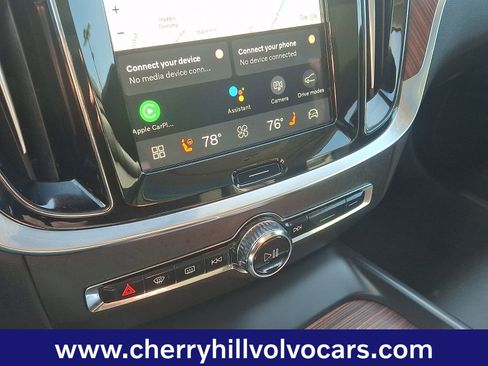 Certified 2025 Volvo V60 B5 Cross Country Plus image 17